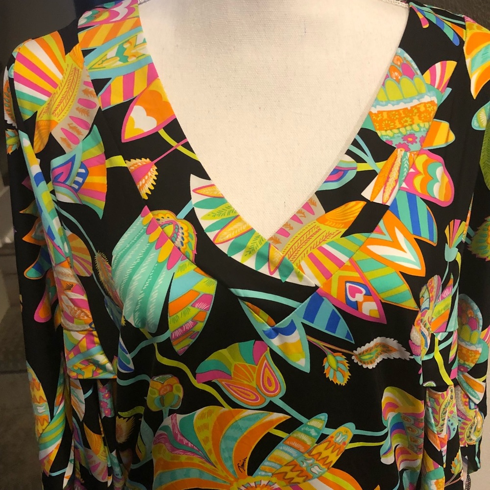 Trina Turk swimsuit cover up/ tunic..